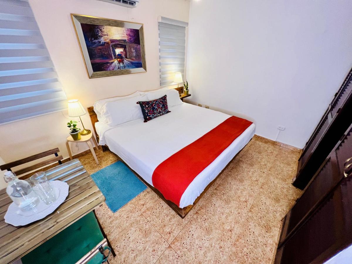 Suite Colonial Santo Domingo Exterior photo